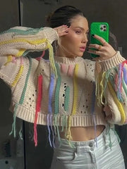 بلوزة نسائية بأكمام طويلة