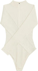 بدلة طويلة الأكمام