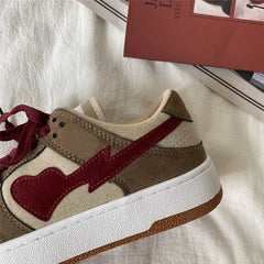 أحذية كاجوال متناسقة الألوان 2022 أحذية رياضية نسائية قابلة للتنفس للمشي والجري أحذية ربيعية ذات منصة