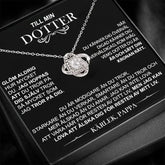 قلادة مع عقدة الحب