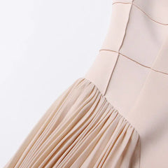 فستان بدون أكمام