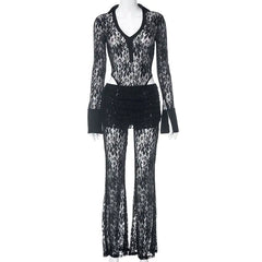 طقم بنطال من الدانتيل بأكمام طويلة وأسفل الجرس