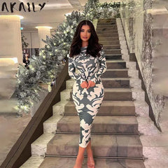 فستان صيفي مطبوع بنمط الشارع