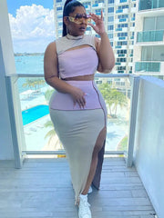 ملابس مثيرة مع توب قصير بدون أكمام