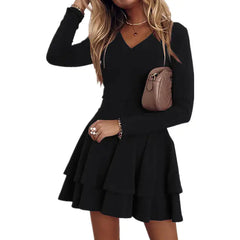 فستان فرنسي سادة اللون ذو قاعدة رقيقة