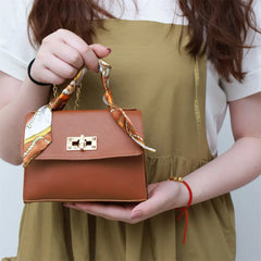 حقيبة وشاح حريري مفردة