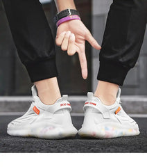 أحذية الجري العاكسة للرجال لعام 2021: أحذية رياضية عالية الجودة وجيدة التهوية