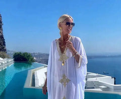 تطريز ذهبي أنيق فضفاض