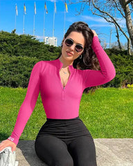 بدلة جسم بسحاب لتعزيز الثقة