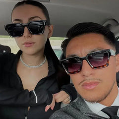 نظارات شمسية مربعة عتيقة