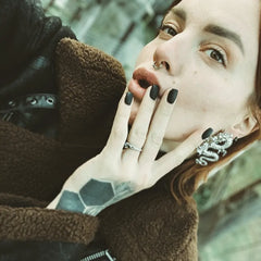 أقراط تنين طويلة للنساء