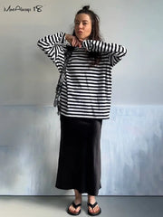 تنورة طويلة من الحرير الصلب