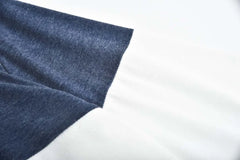 بلوزة الرضاعة المخططة بأكمام طويلة