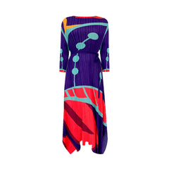 فستان مطوي بطبعات هندسية