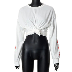 بلوزة So Hollywood بطبعة جرافيكية وأكمام طويلة