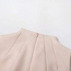 فستان بدون أكمام