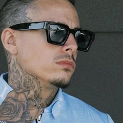 نظارات شمسية مربعة عتيقة