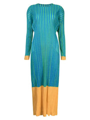 فستان إيف المطوي