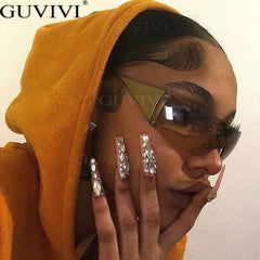 النظارات النسائية المصممة