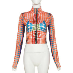 بلوزة قصيرة بأكمام طويلة