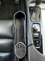 صندوق تخزين فجوات مقعد السيارة وحامل الأكواب