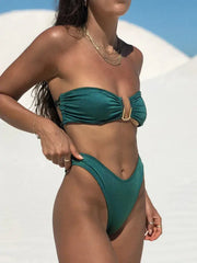 ملابس سباحة بيكيني مثيرة للنساء