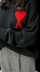 سترة ذات رقبة مدورة مصنوعة من الصوف البكر