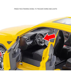 نموذج سيارة رياضية من سبائك معدنية