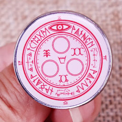 دبابيس مينا على شكل فيلم رعب