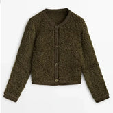 معطف من صوف الضأن برقبة دائرية وأكمام طويلة