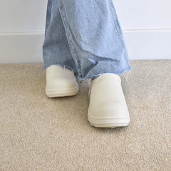 حذاء كاجوال غير قابل للانزلاق ومقاوم للماء