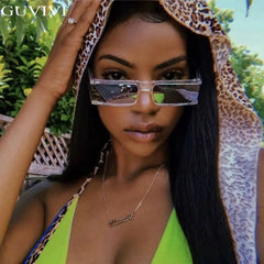 نظارات شمسية مستطيلة عتيقة