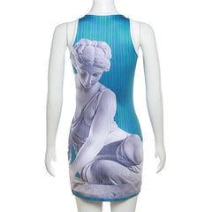 فستان قصير مطبوع بدون أكمام من Sitting Pretty