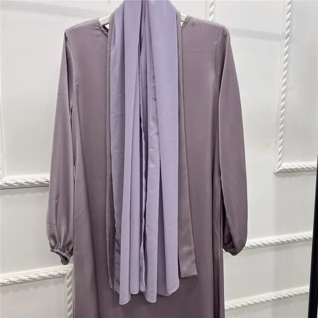 الحجاب اللباس العبايات للنساء