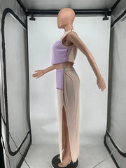 ملابس مثيرة مع توب قصير بدون أكمام