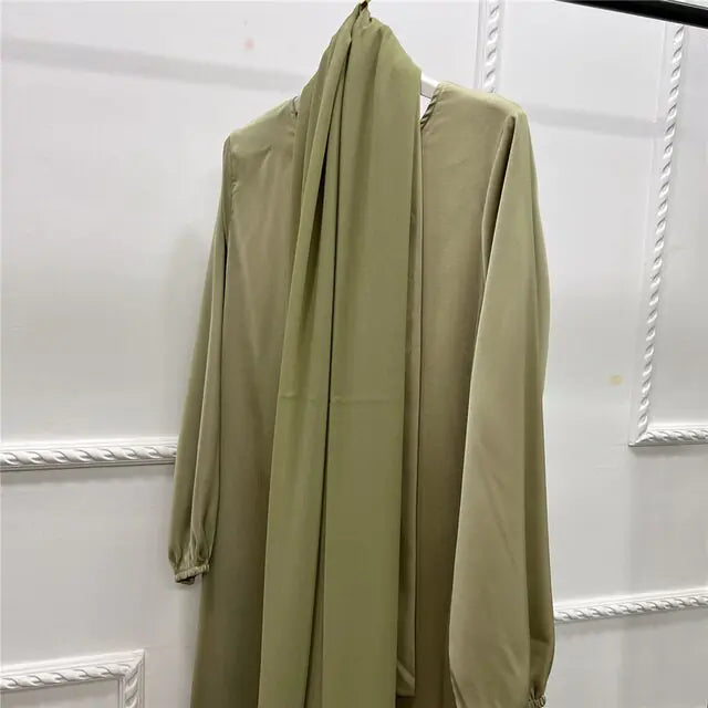 الحجاب اللباس العبايات للنساء