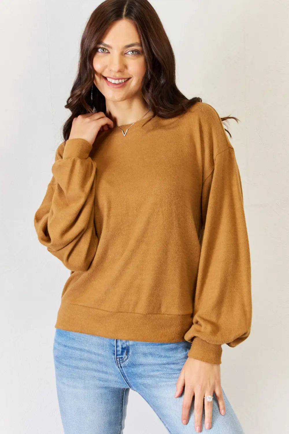 تي شيرت CozyChic بأكمام طويلة