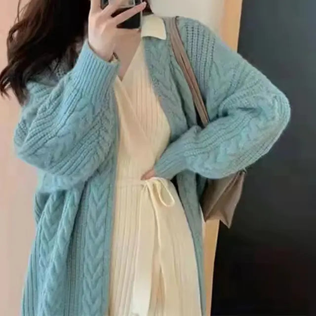 سترة سميكة بأكمام طويلة
