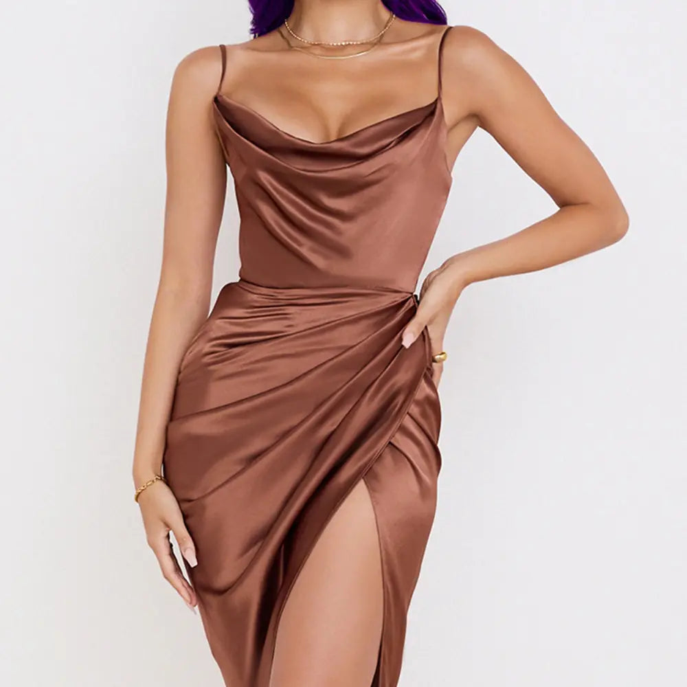 حبال مزاجه طيات اللباس