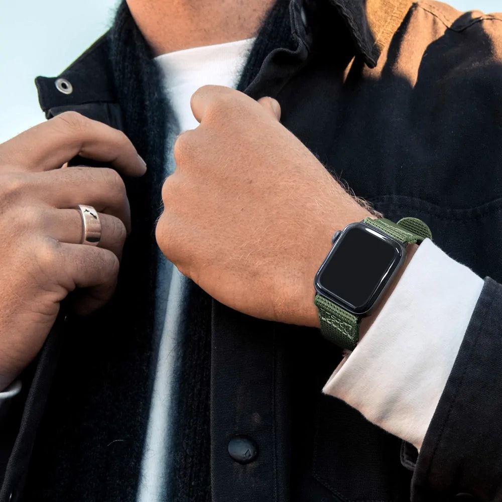 سوار من النايلون والجلد لساعة Apple Watch