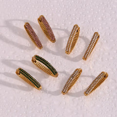 أقراط اللؤلؤ الكريستال على شكل حرف V