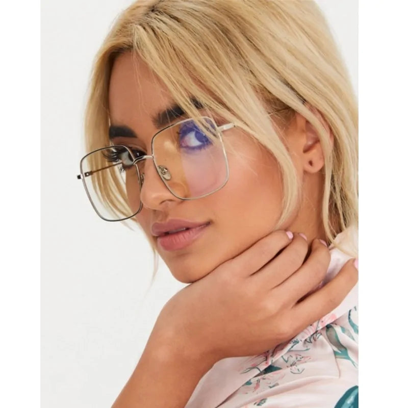 نظارة مربعة شفافة للنساء