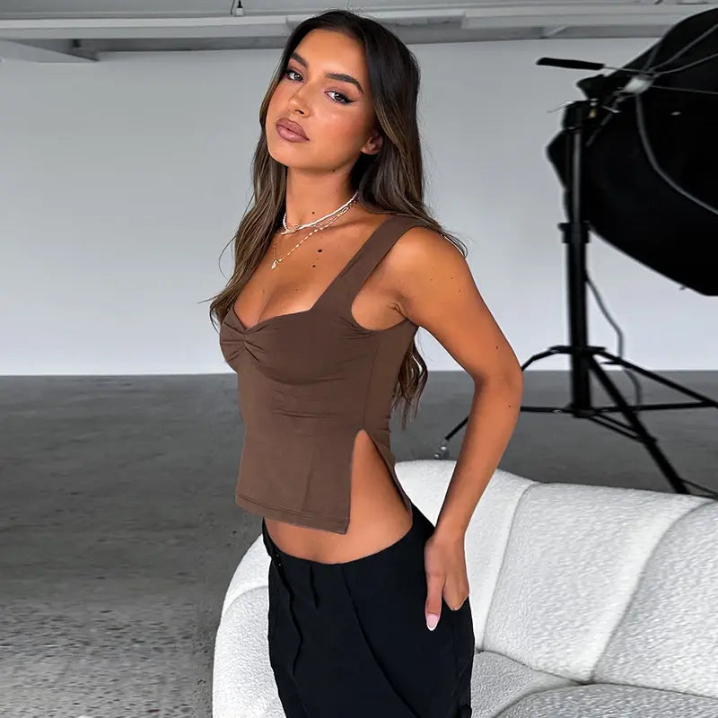 بلوزة صيفية قصيرة بقصّة Slim Fit Y2K
