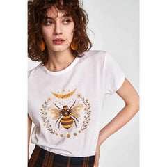تي شيرت برسومات "Bee Care".