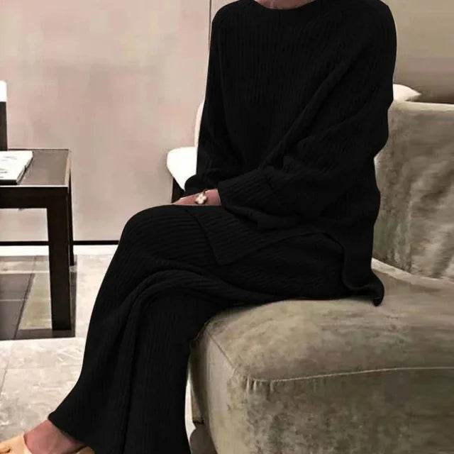 بدلة سويت شيرت محبوكة للنساء 2022