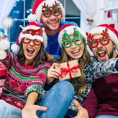 كؤوس حفلات عيد الميلاد البراقة