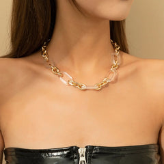 قلادة سلسلة سميكة