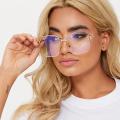 نظارة مربعة شفافة للنساء