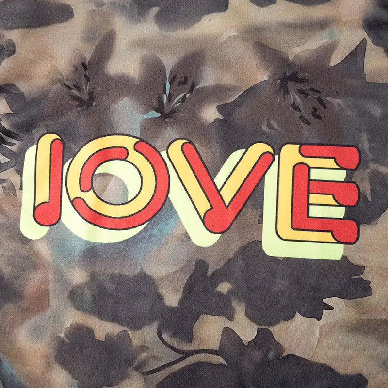 Love On Command Graphic Cropped Tank