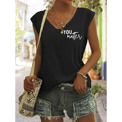 تانك توب كاجوال مطبوع برقبة على شكل حرف V